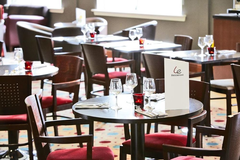 Premier Inn Glasgow Braehead Restaurant photo
